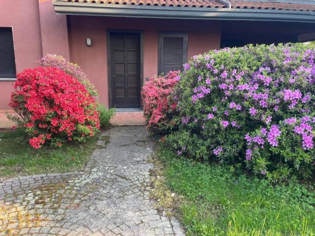 Villa in vendita a Marano Ticino NO
