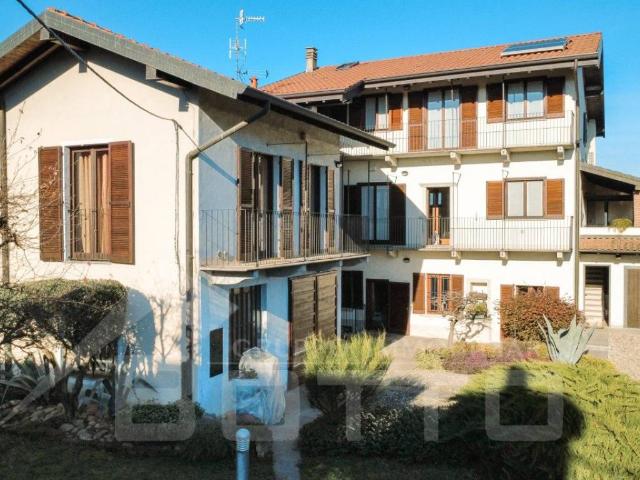 Villa in vendita a Marano Ticino NO