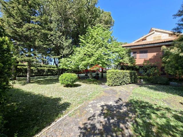 Villa in vendita a Marino RM