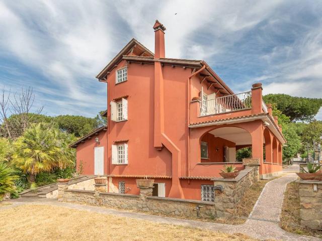 Villa in vendita a Marino RM