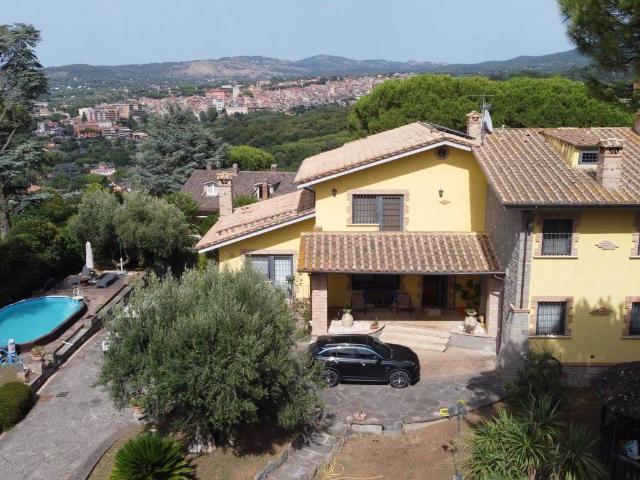 Villa in vendita a Marino RM