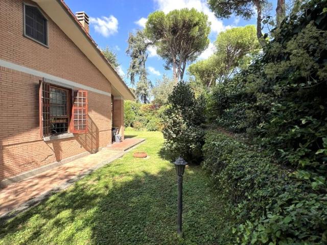 Villa in vendita a Marino RM