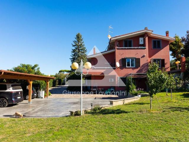 Villa in vendita a Marino RM