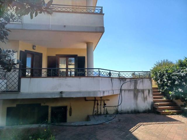 Villa in vendita a Marigliano NA