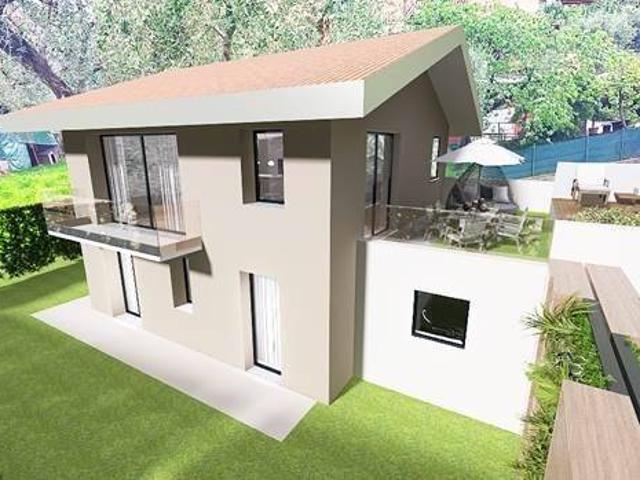 Villa in vendita a Marone BS