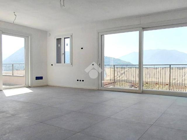 Villa in vendita a Marone BS