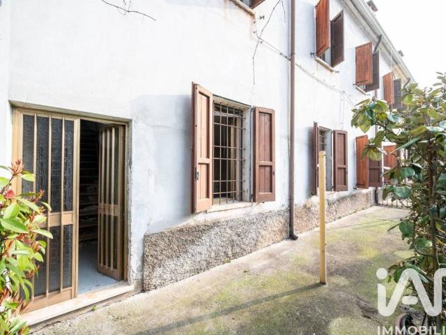Villa in vendita a Marmirolo MN