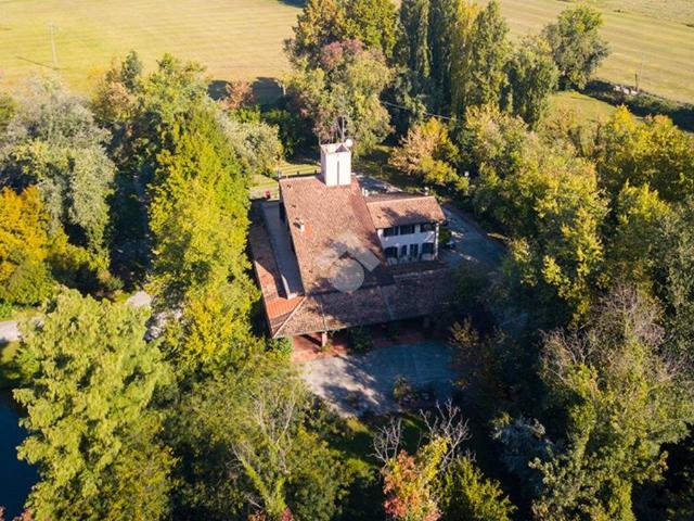 Villa in vendita a Marmirolo MN