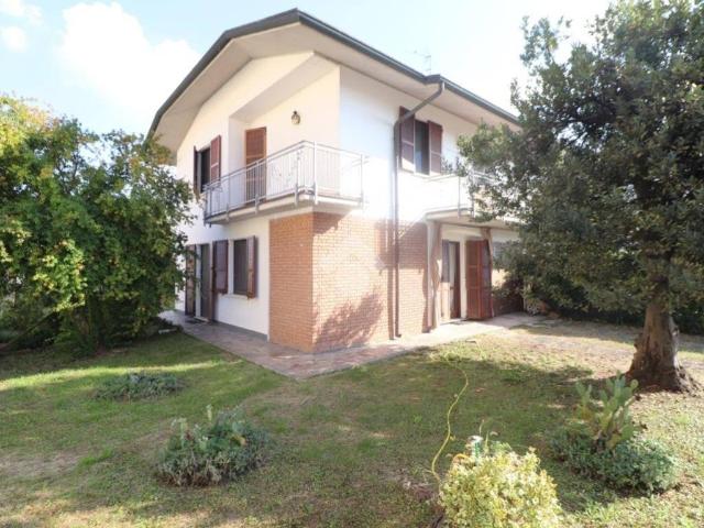 Villa in vendita a Marmirolo MN