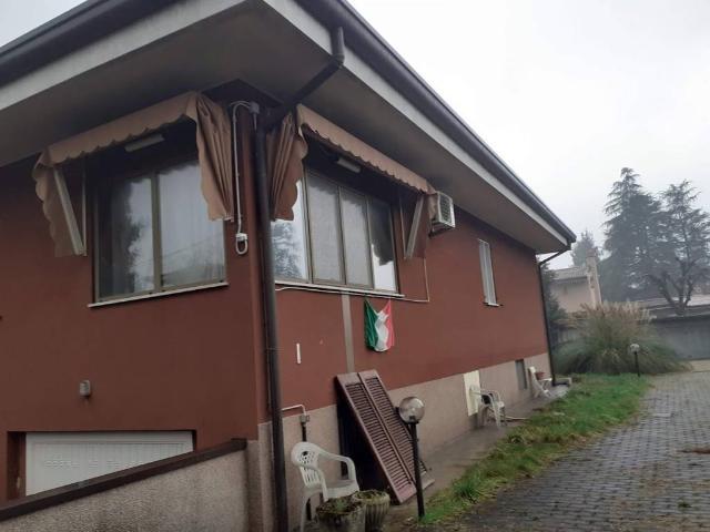 Villa in vendita a Marnate VA