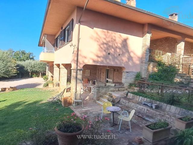 Villa in vendita a Marsciano PG
