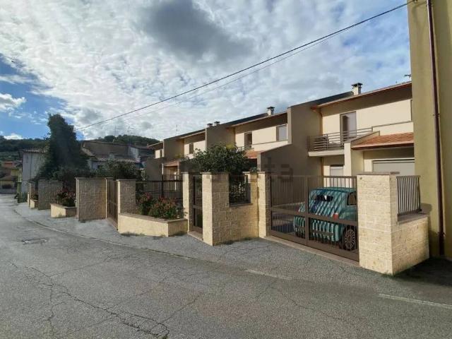 Villa in vendita a Marta VT