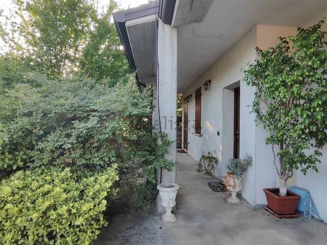 Villa in vendita a Martignana di Po CR