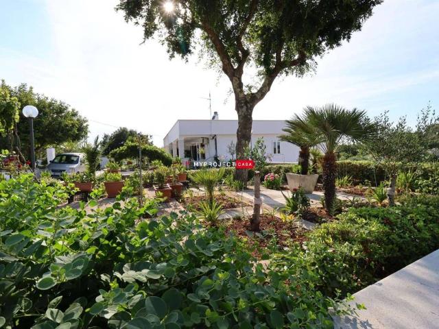 Villa in vendita a Martina Franca TA