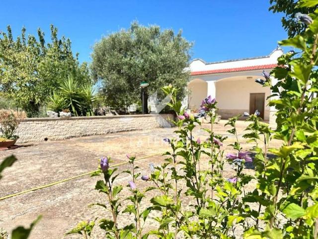 Villa in vendita a Martina Franca TA