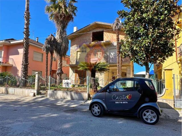 Villa in vendita a Martinsicuro TE