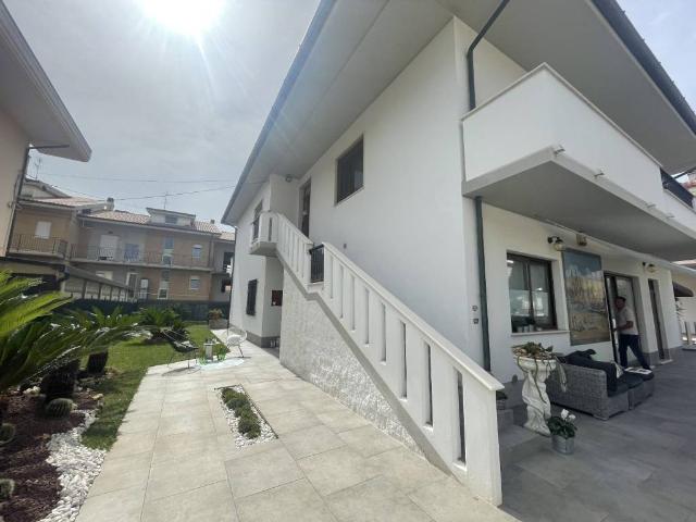 Villa in vendita a Martinsicuro TE