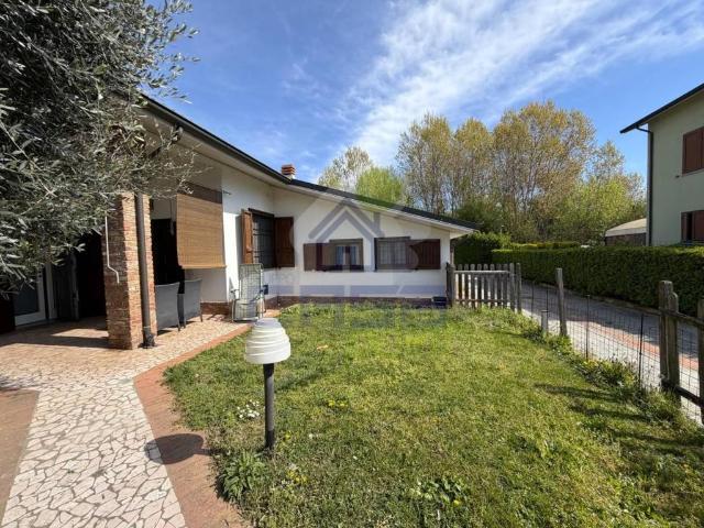Villa in vendita a Marudo LO