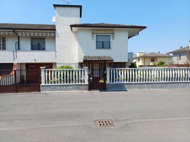 Villa in vendita a Marudo LO