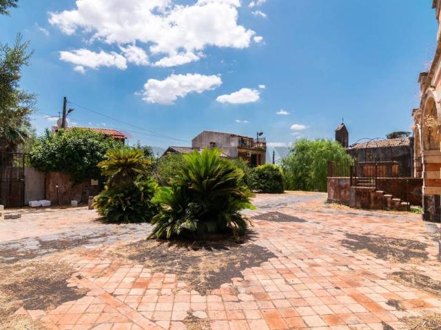 Villa in vendita a Mascalucia CT