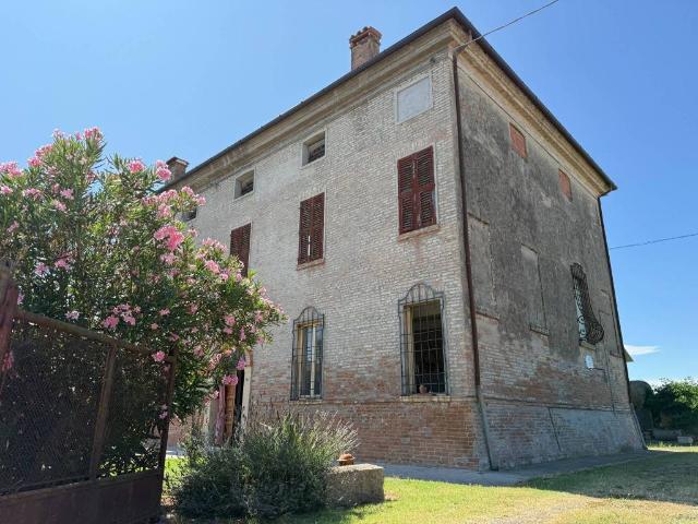 Villa in vendita a Masi Torello FE