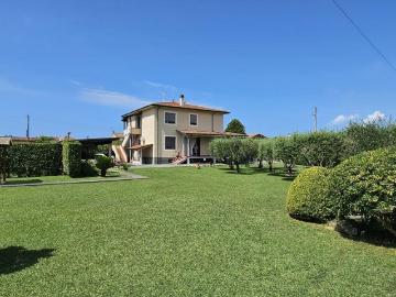 Villa in vendita a Massa