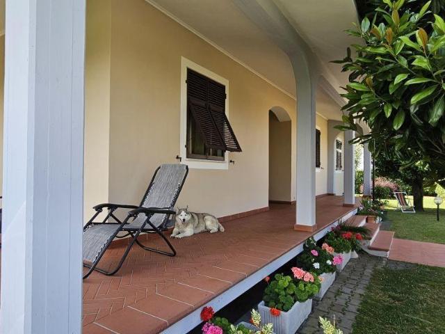 Villa in vendita a Massa