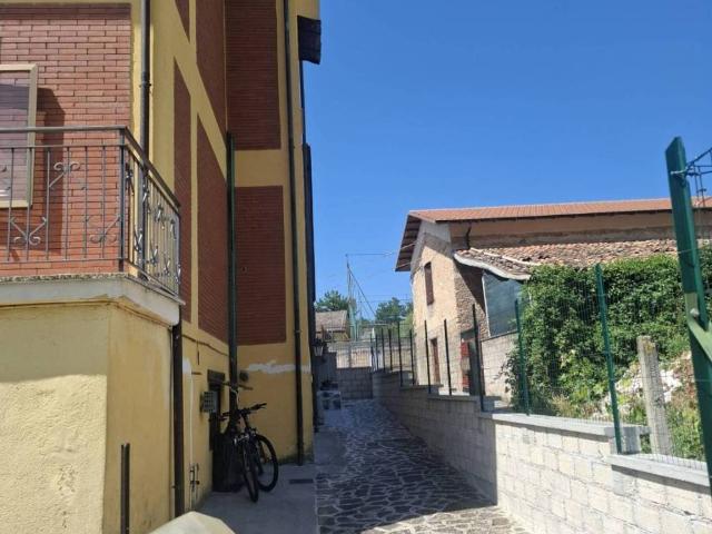 Villa in vendita a Massa d'Albe AQ