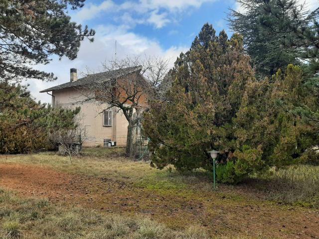 Villa in vendita a Massa d'Albe AQ