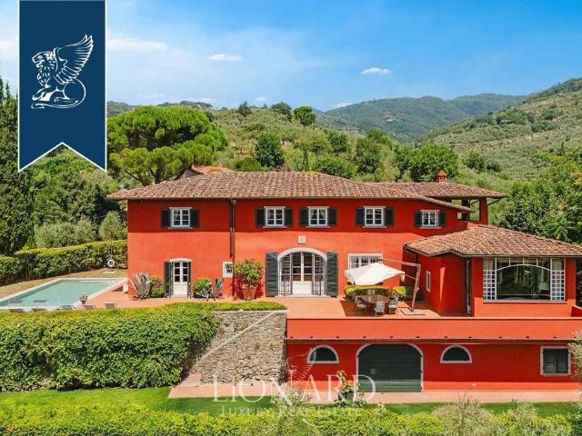 Villa in vendita a Massa e Cozzile PT