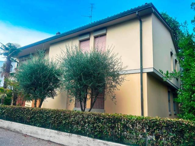 Villa in vendita a Massa Lombarda RA