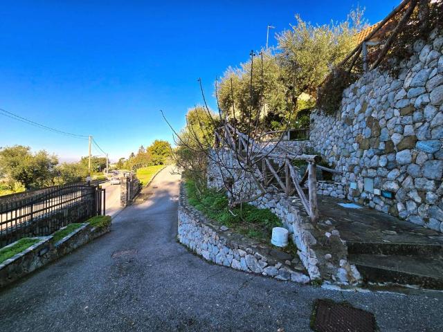 Villa in vendita a Massa Lubrense NA