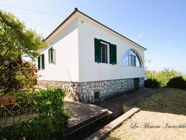 Villa in vendita a Massa Lubrense NA