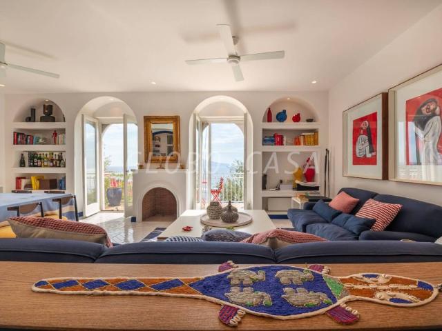 Villa in vendita a Massa Lubrense NA