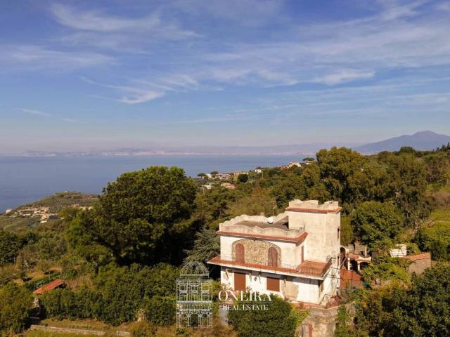Villa in vendita a Massa Lubrense NA