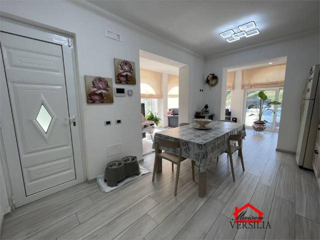 Villa in vendita a Massa MS