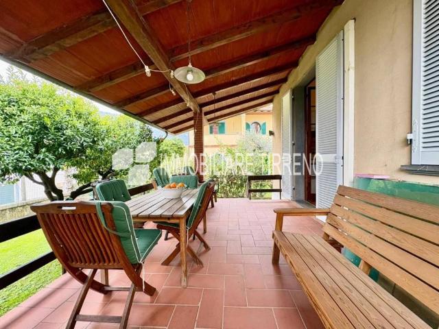 Villa in vendita a Massa MS