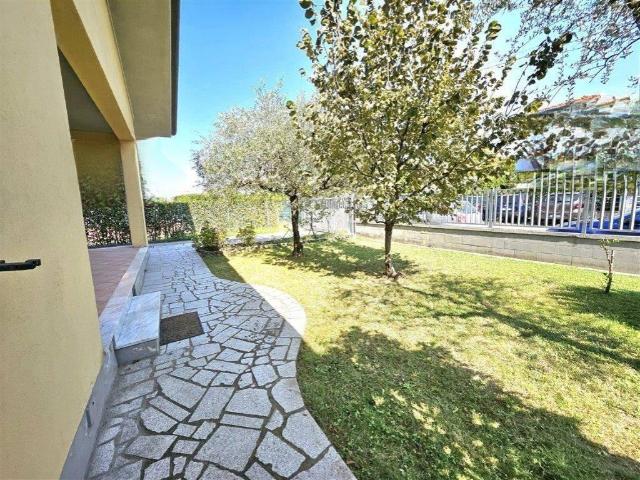 Villa in vendita a Massa MS