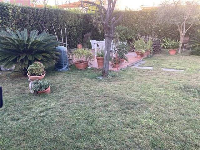 Villa in vendita a Massa MS