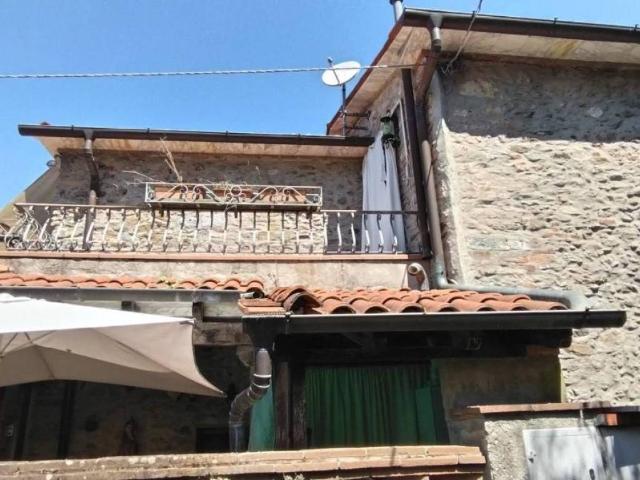 Villa in vendita a Massa MS