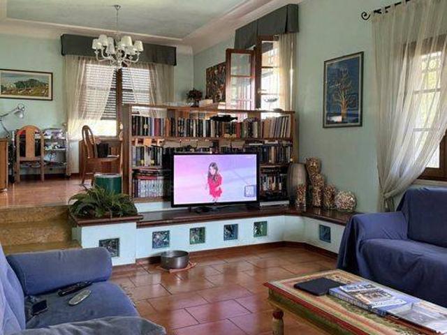 Villa in vendita a Massa MS