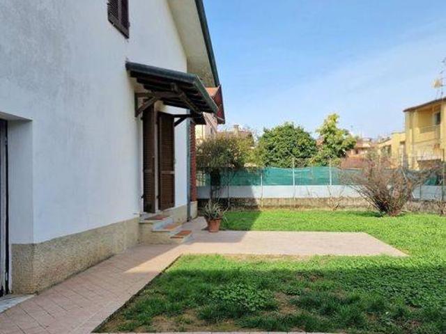 Villa in vendita a Massa MS