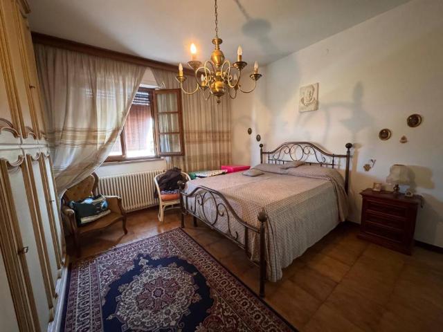 Villa in vendita a Massa MS