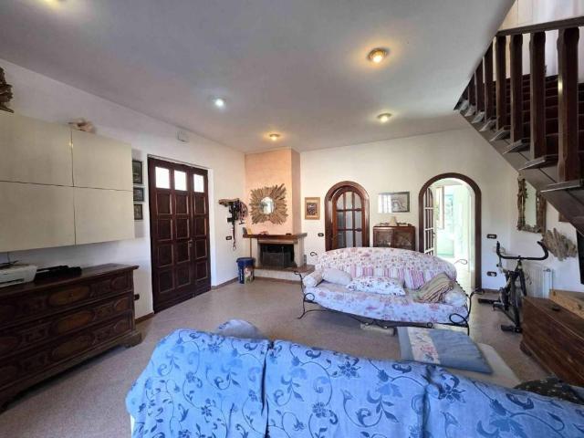 Villa in vendita a Massa MS
