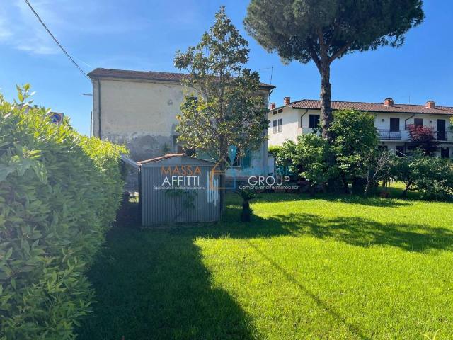Villa in vendita a Massa MS
