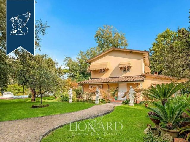Villa in vendita a Massa MS
