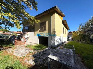 Villa in vendita a Massa MS