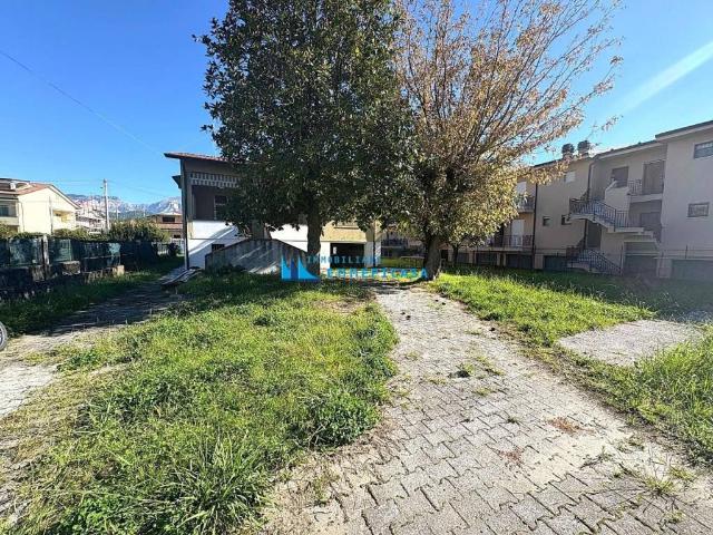 Villa in vendita a Massa MS