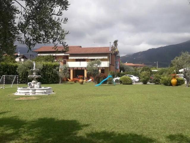 Villa in vendita a Massa MS