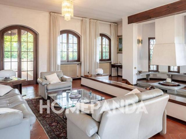Villa in vendita a Massa MS